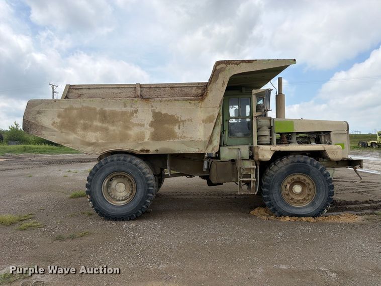 image for item FP4044 1979 Euclid R25 216FD haul truck