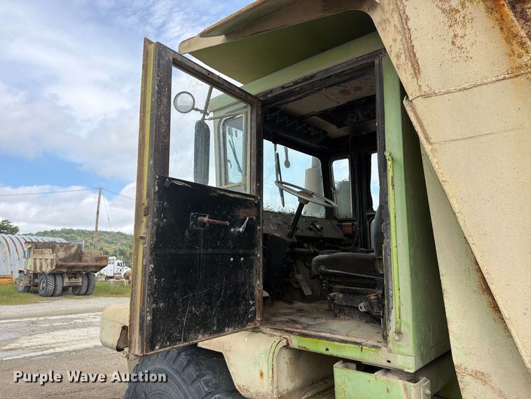 image for item FP4044 1979 Euclid R25 216FD haul truck