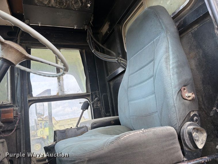 image for item FP4044 1979 Euclid R25 216FD haul truck