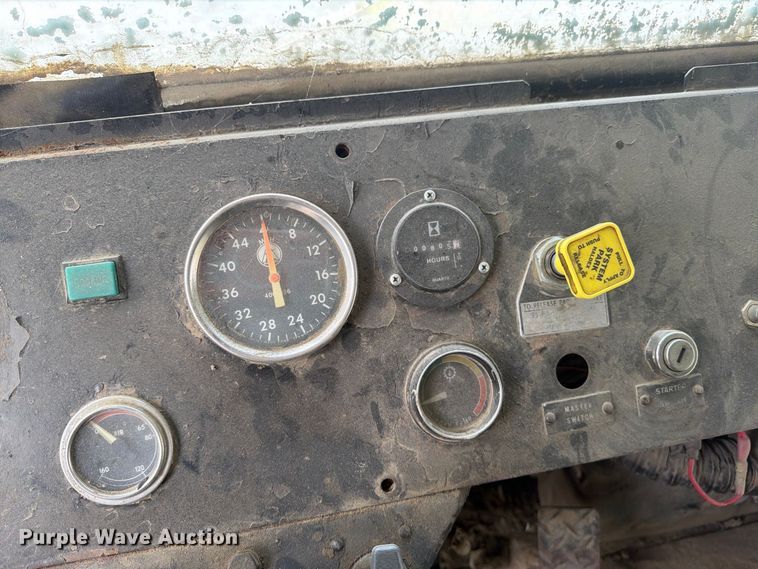 image for item FP4044 1979 Euclid R25 216FD haul truck