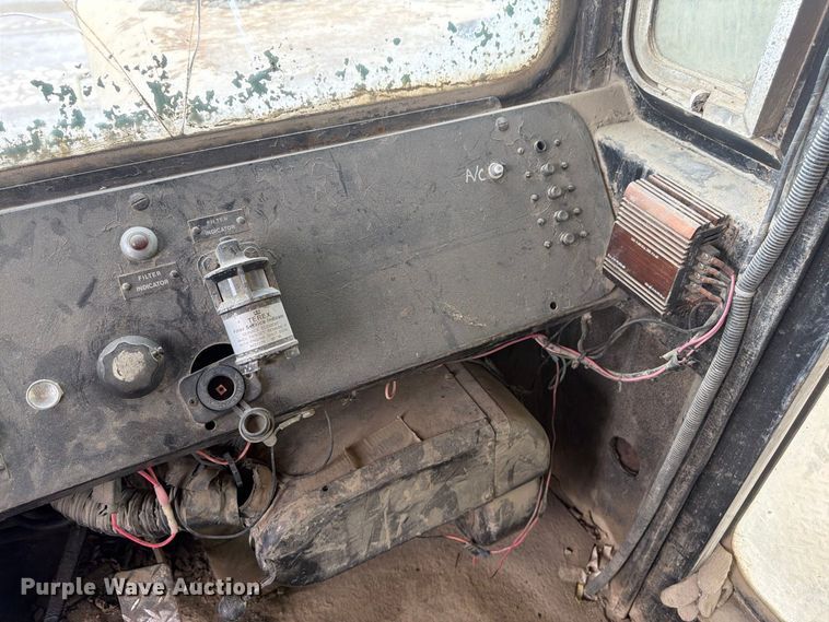 image for item FP4044 1979 Euclid R25 216FD haul truck