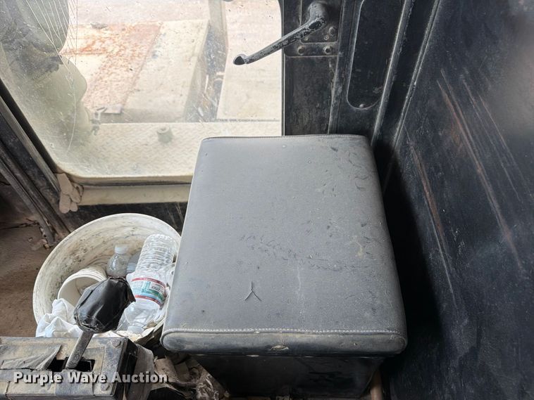 image for item FP4044 1979 Euclid R25 216FD haul truck