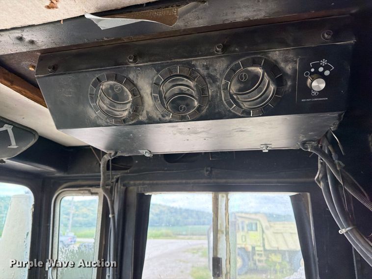 image for item FP4044 1979 Euclid R25 216FD haul truck
