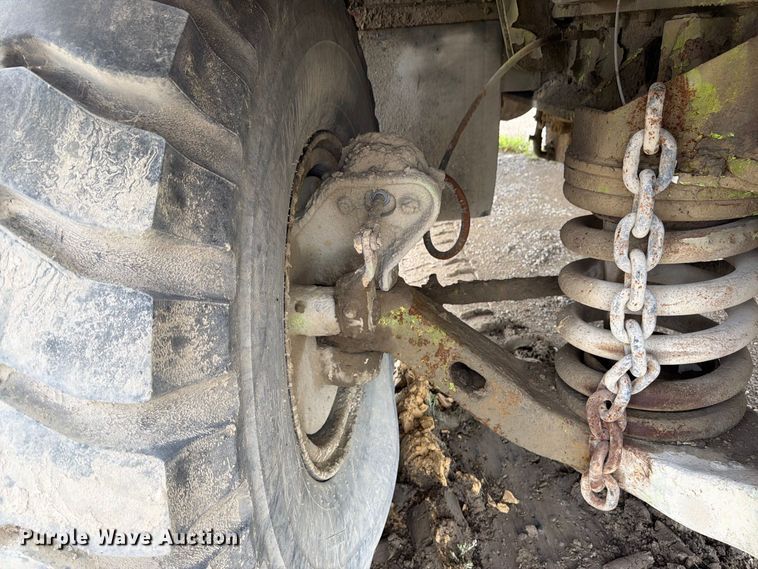 image for item FP4044 1979 Euclid R25 216FD haul truck