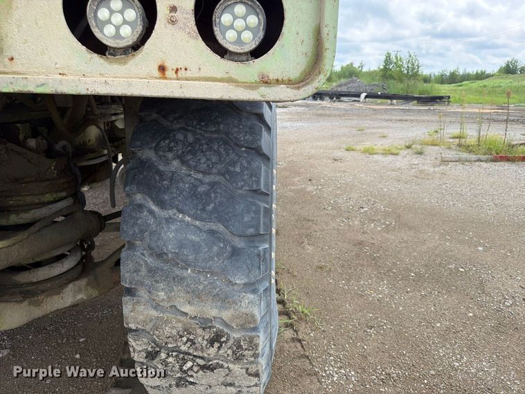 image for item FP4044 1979 Euclid R25 216FD haul truck