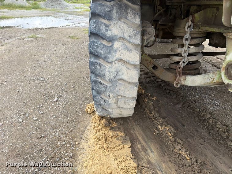 image for item FP4044 1979 Euclid R25 216FD haul truck