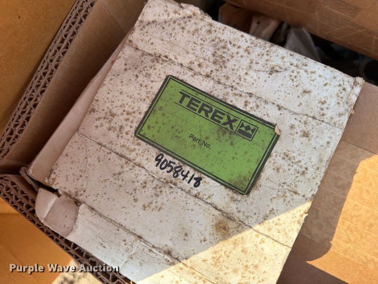 image for item FP4049 Connex storage container of Euclid parts