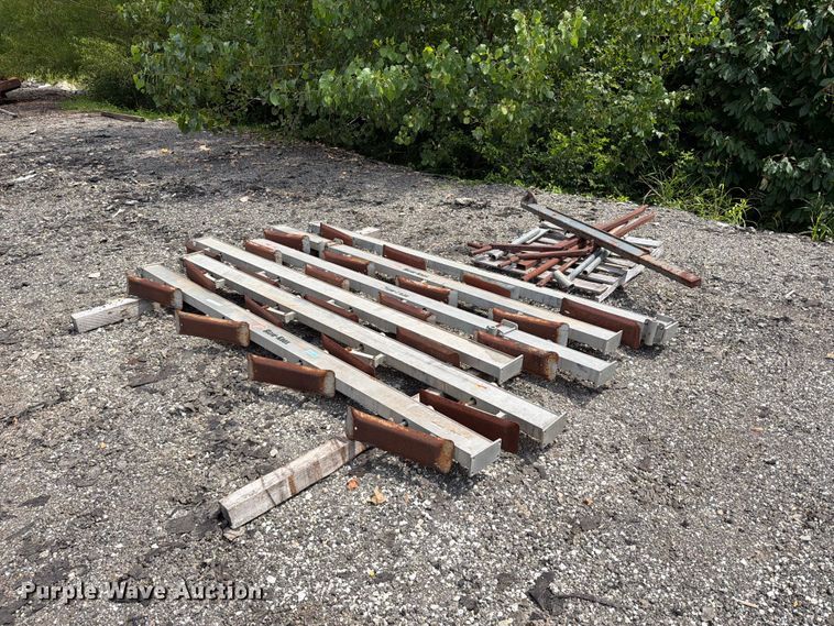 image for item FT6153 Blaw Knox paving skis
