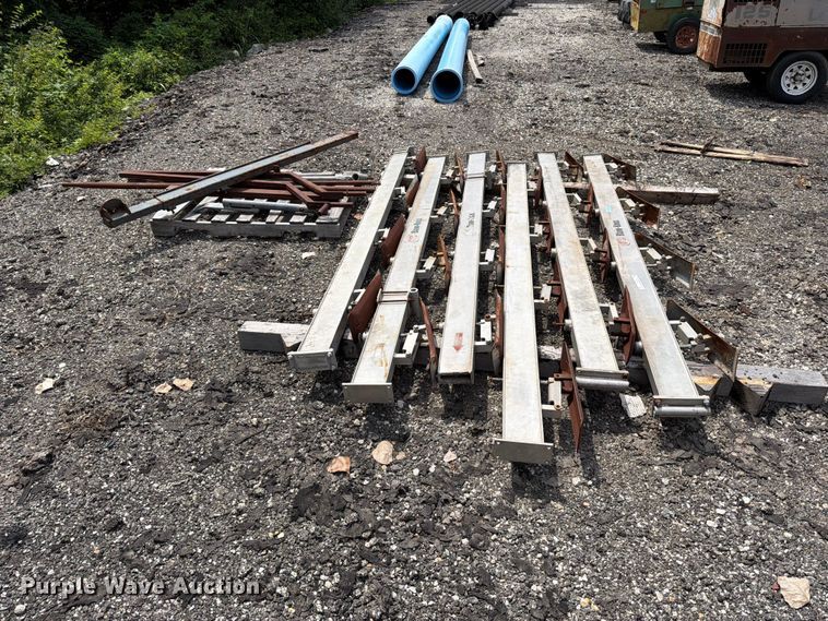 image for item FT6153 Blaw Knox paving skis