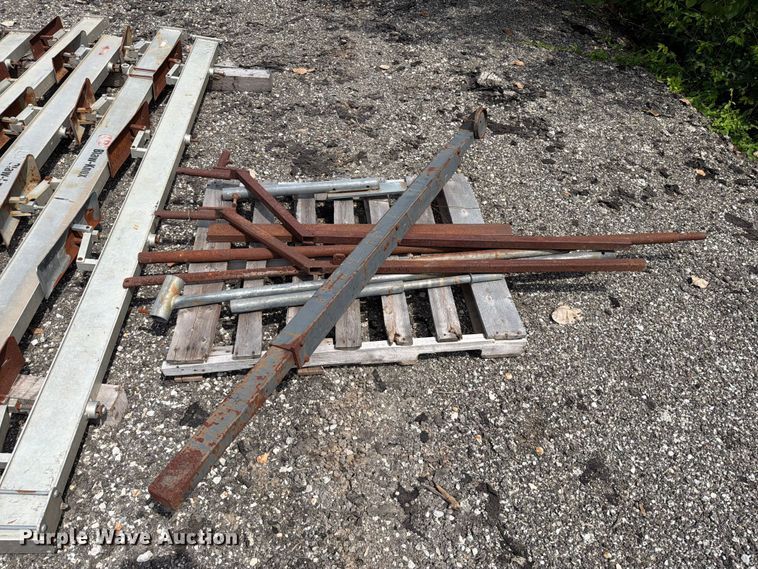 image for item FT6153 Blaw Knox paving skis
