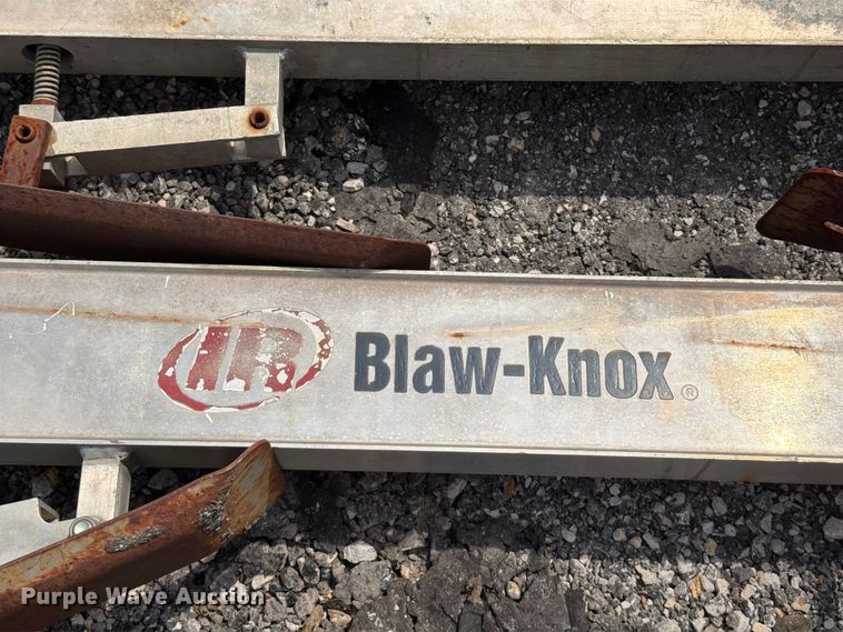 image for item FT6153 Blaw Knox paving skis