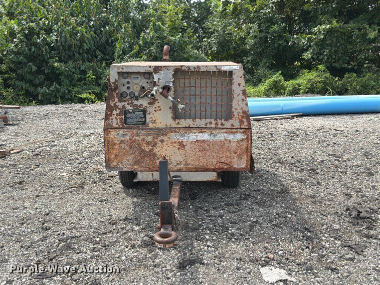 image for item FT6160 1993 LeRoi 125 air compressor