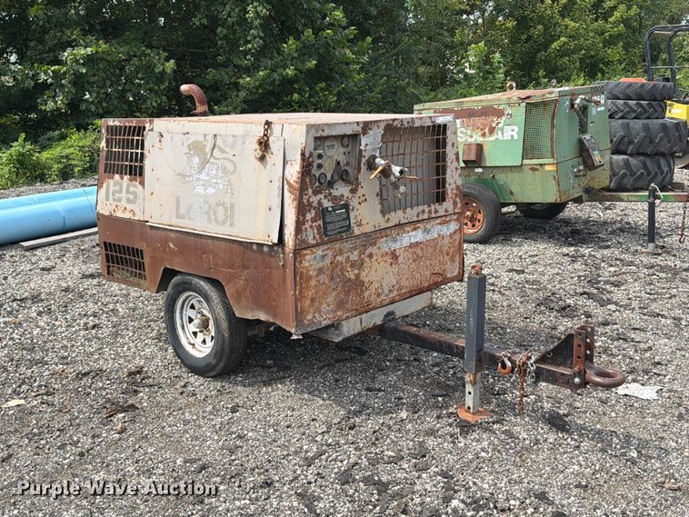 image for item FT6160 1993 LeRoi 125 air compressor