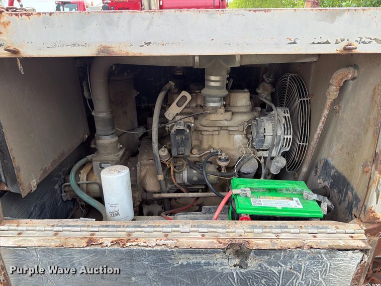 image for item FT6160 1993 LeRoi 125 air compressor