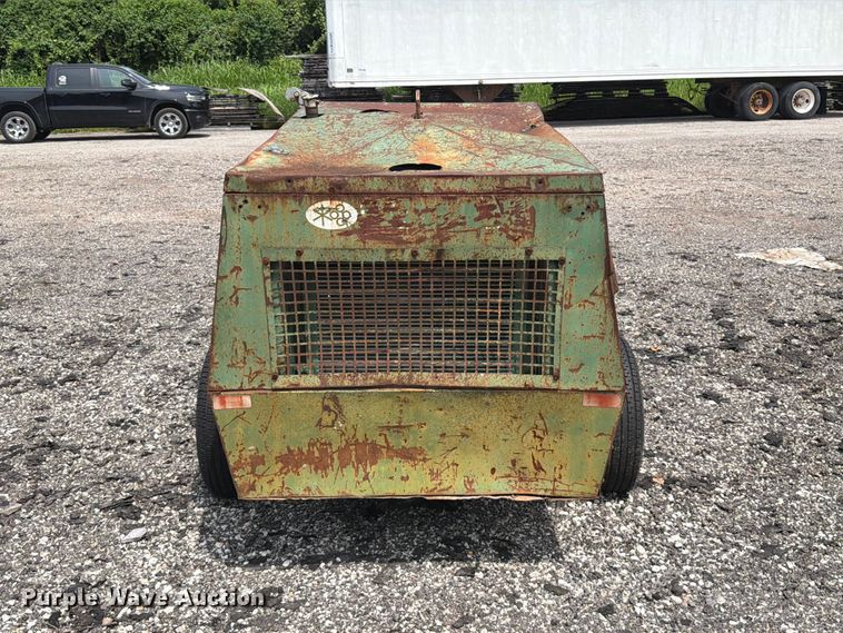 image for item FT6161 Sullair 125Q air compressor
