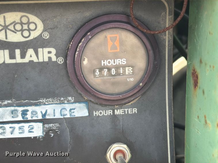 image for item FT6161 Sullair 125Q air compressor