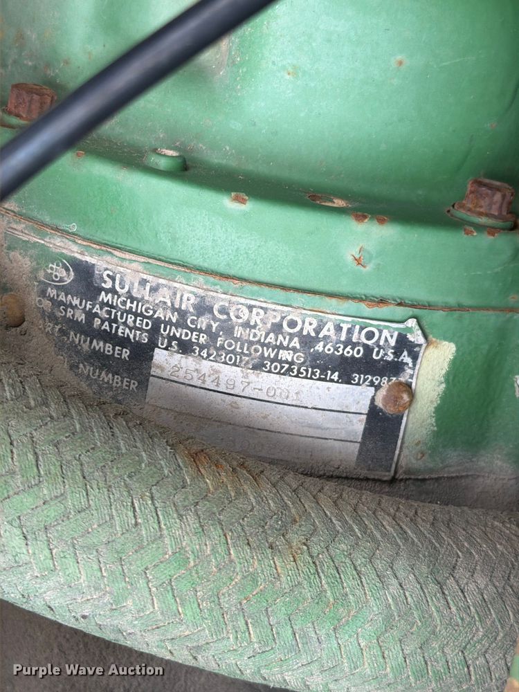 image for item FT6161 Sullair 125Q air compressor
