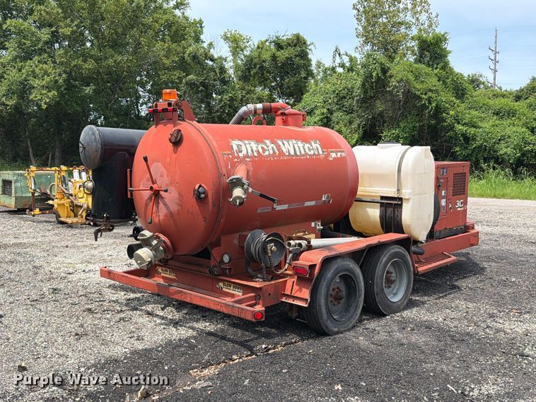 image for item FT6167 Ditch Witch FX30 vacuum excavator