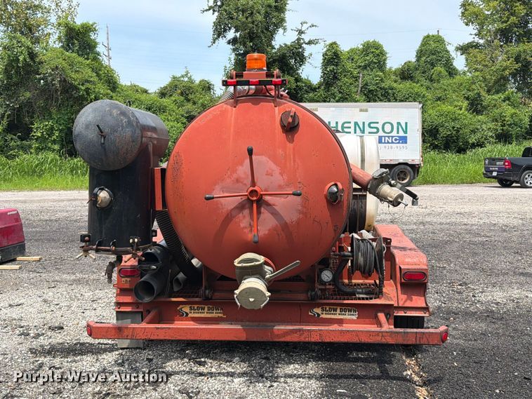 image for item FT6167 Ditch Witch FX30 vacuum excavator