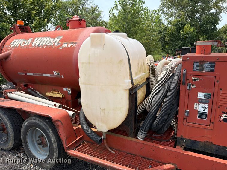 image for item FT6167 Ditch Witch FX30 vacuum excavator
