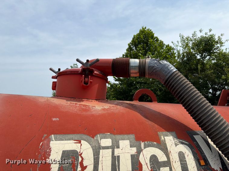 image for item FT6167 Ditch Witch FX30 vacuum excavator
