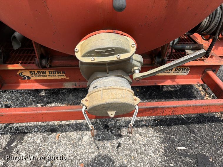 image for item FT6167 Ditch Witch FX30 vacuum excavator