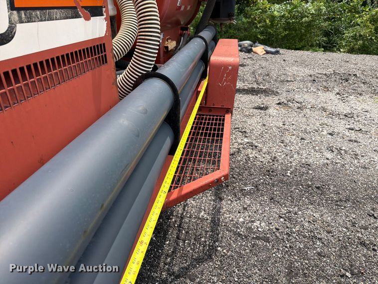 image for item FT6167 Ditch Witch FX30 vacuum excavator