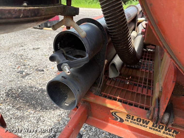 image for item FT6167 Ditch Witch FX30 vacuum excavator