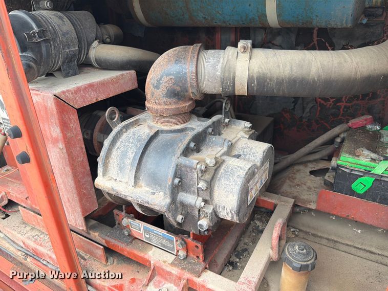 image for item FT6167 Ditch Witch FX30 vacuum excavator