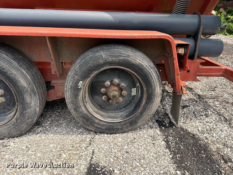 image for item FT6167 Ditch Witch FX30 vacuum excavator