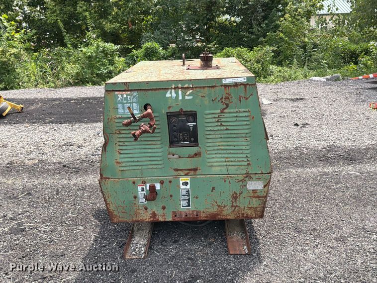 image for item FT6170 Sullair 125 DPQ air compressor