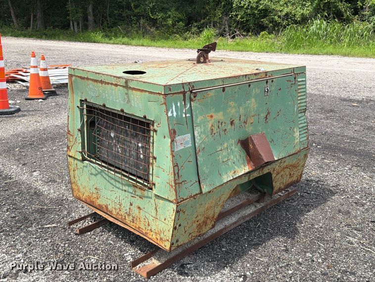 image for item FT6170 Sullair 125 DPQ air compressor