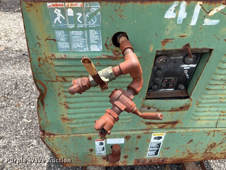 image for item FT6170 Sullair 125 DPQ air compressor