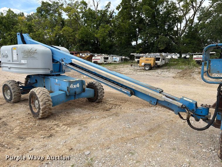 image for item FT6184 1999 Genie S-40 boom lift