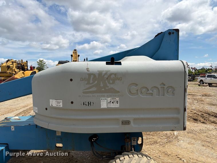 image for item FT6184 1999 Genie S-40 boom lift