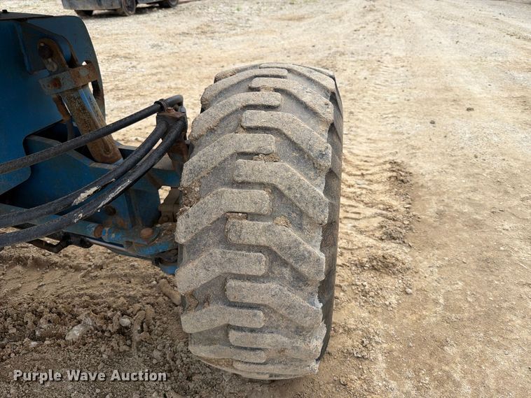image for item FT6184 1999 Genie S-40 boom lift
