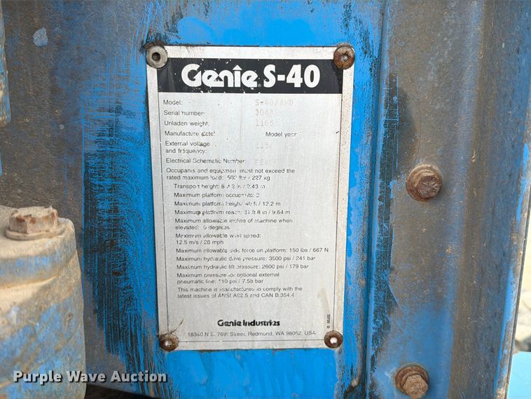 image for item FT6184 1999 Genie S-40 boom lift
