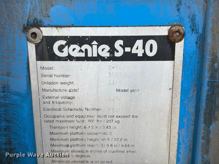 image for item FT6184 1999 Genie S-40 boom lift