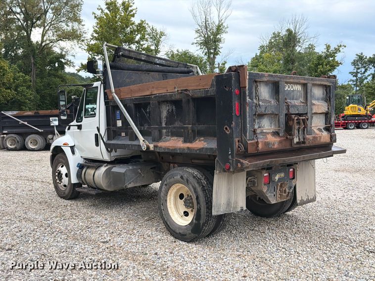 image for item FT6186 2017 International 4300 dump truck