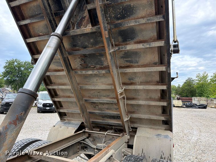 image for item FT6186 2017 International 4300 dump truck
