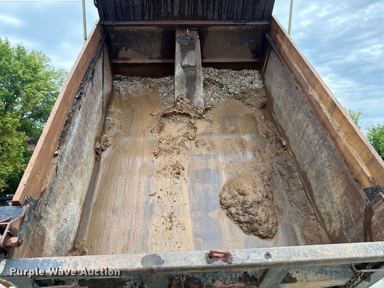 image for item FT6186 2017 International 4300 dump truck