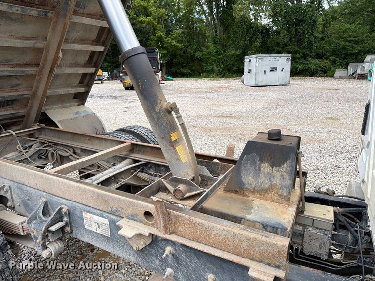image for item FT6186 2017 International 4300 dump truck