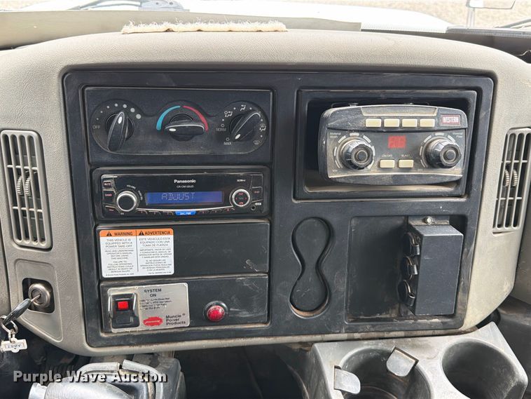 image for item FT6186 2017 International 4300 dump truck