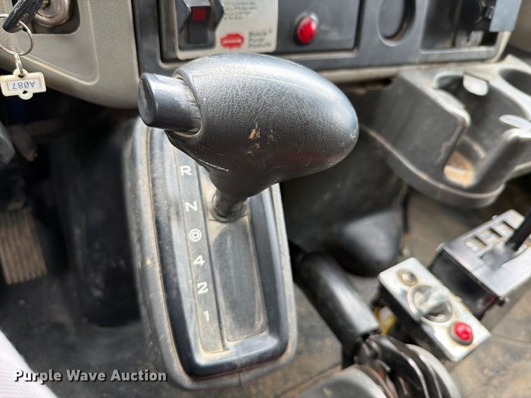 image for item FT6186 2017 International 4300 dump truck
