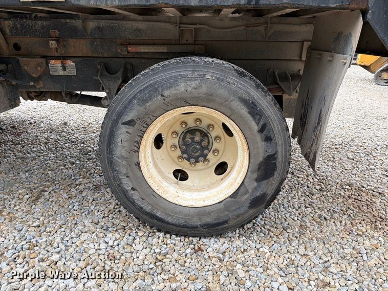 image for item FT6186 2017 International 4300 dump truck