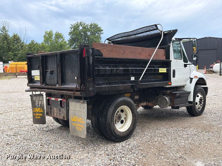 image for item FT6187 2018 International 4300 SBA dump truck