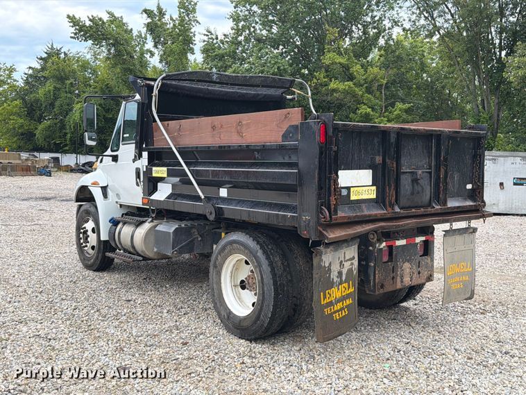 image for item FT6187 2018 International 4300 SBA dump truck