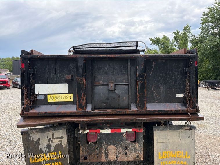 image for item FT6187 2018 International 4300 SBA dump truck