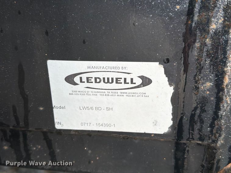 image for item FT6187 2018 International 4300 SBA dump truck