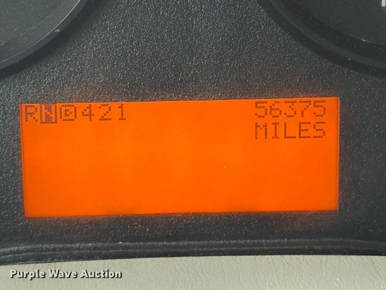 image for item FT6187 2018 International 4300 SBA dump truck